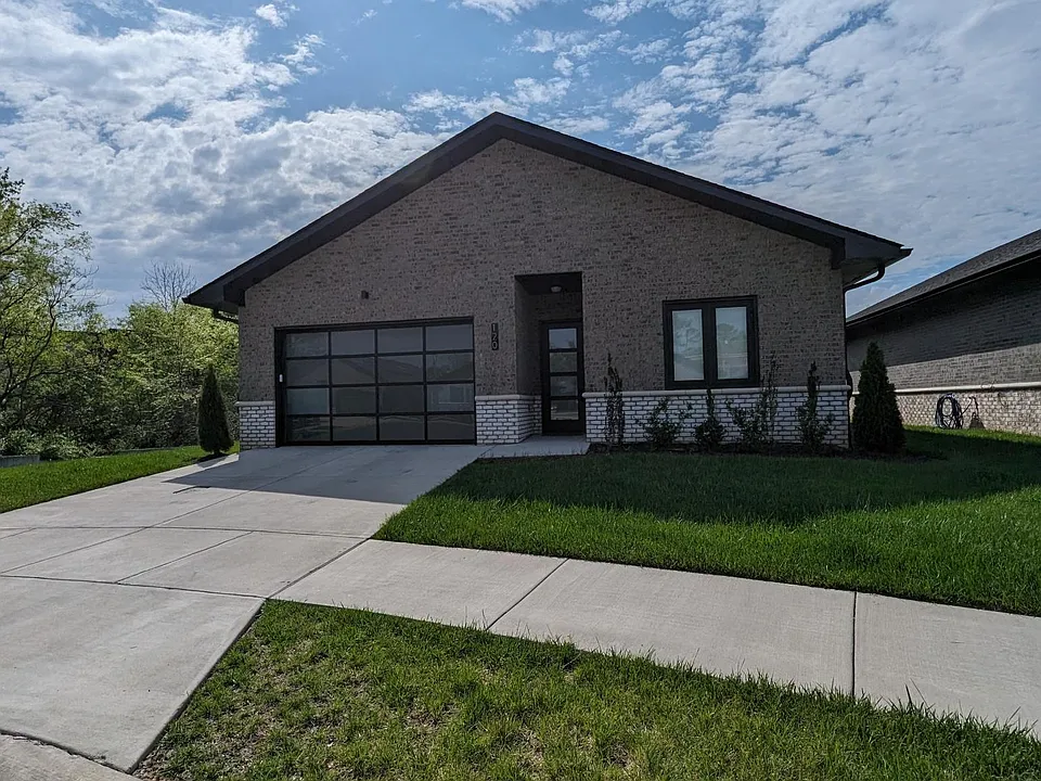 120 Clubhouse Bay