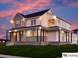 21027 C St, Omaha, NE 68022