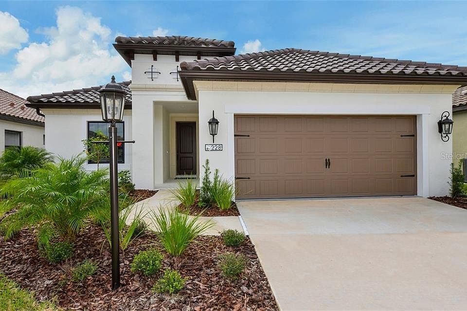 1st image of 228 Cassano Dr