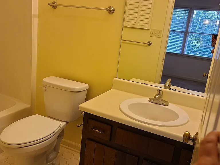 6416 Meadow View Dr — Photo 46
