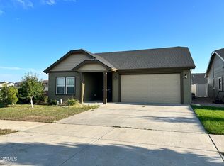 3341 34th St W, Williston, ND 58801