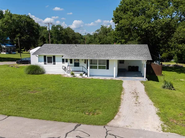 416 W Osage St, Warsaw, MO 65355