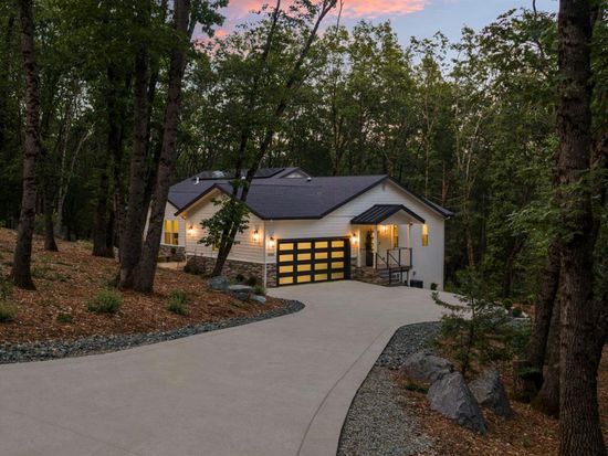 14265 Rattlesnake Ridge Dr, Grass Valley, CA 95945