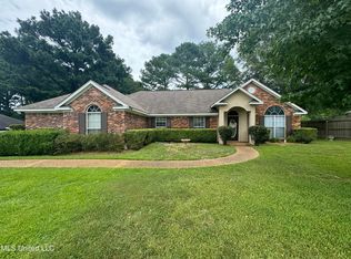 928 Eagles Nest Dr, Byram, MS 39272