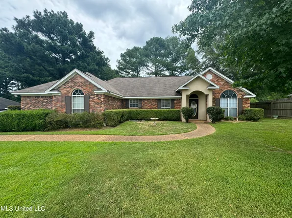 928 Eagles Nest Dr, Byram, MS 39272