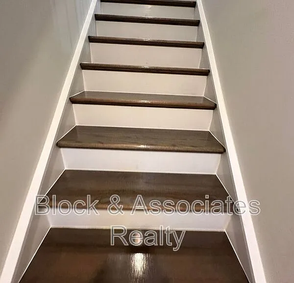 608 Gimari Dr — Photo 36