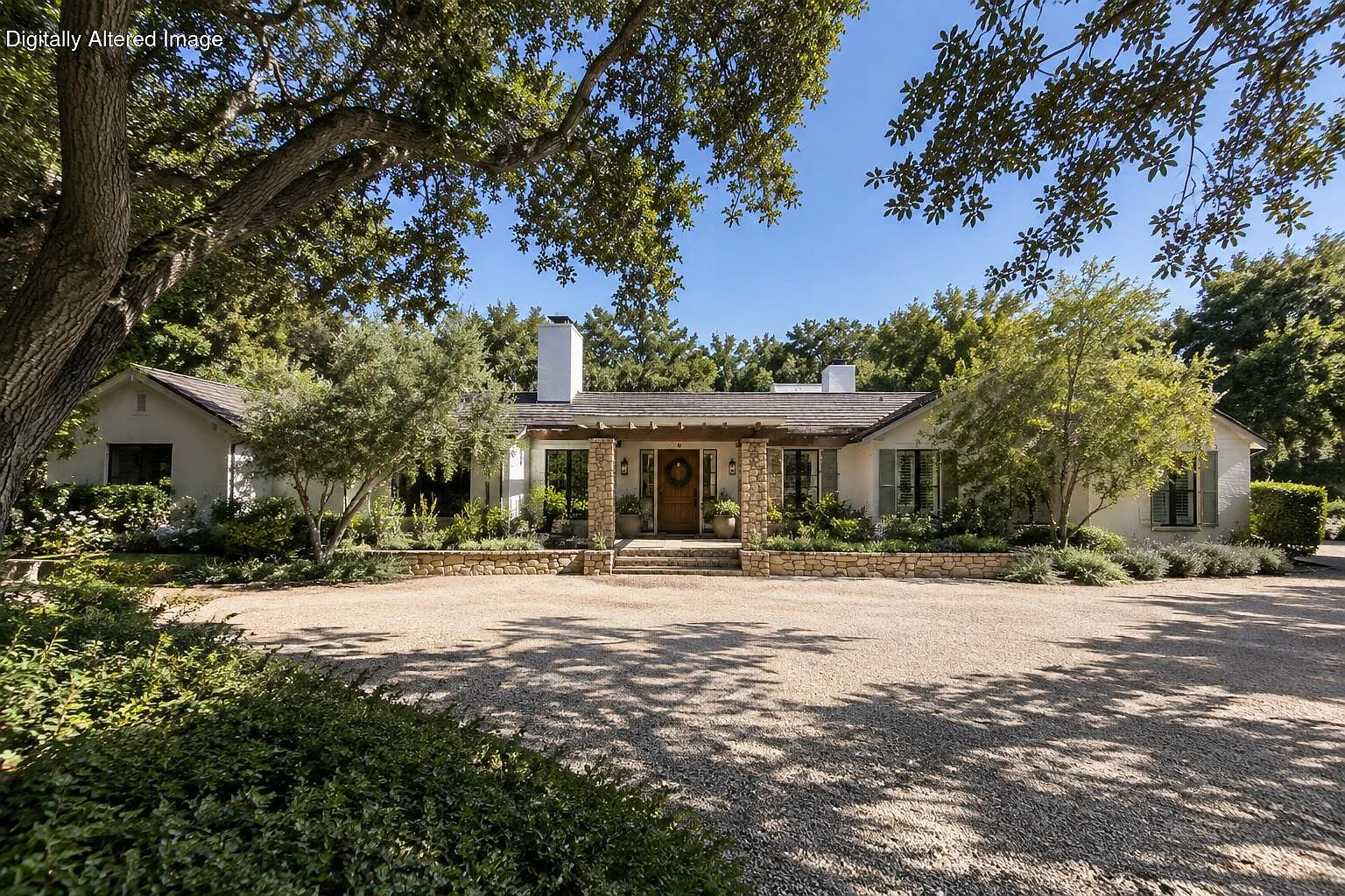 4 bed, 4.0 bath, $19,200 — Photo 1