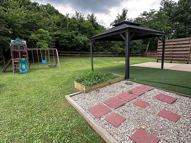 11574 Bunker Hill Ct — Photo 3