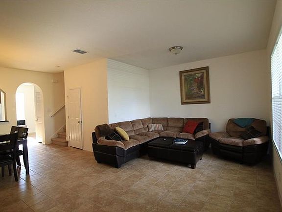 4th image of 14142 Oakham St