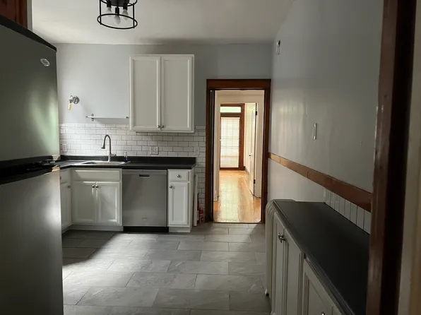 7252 Forsyth Blvd, Saint Louis, MO 63105