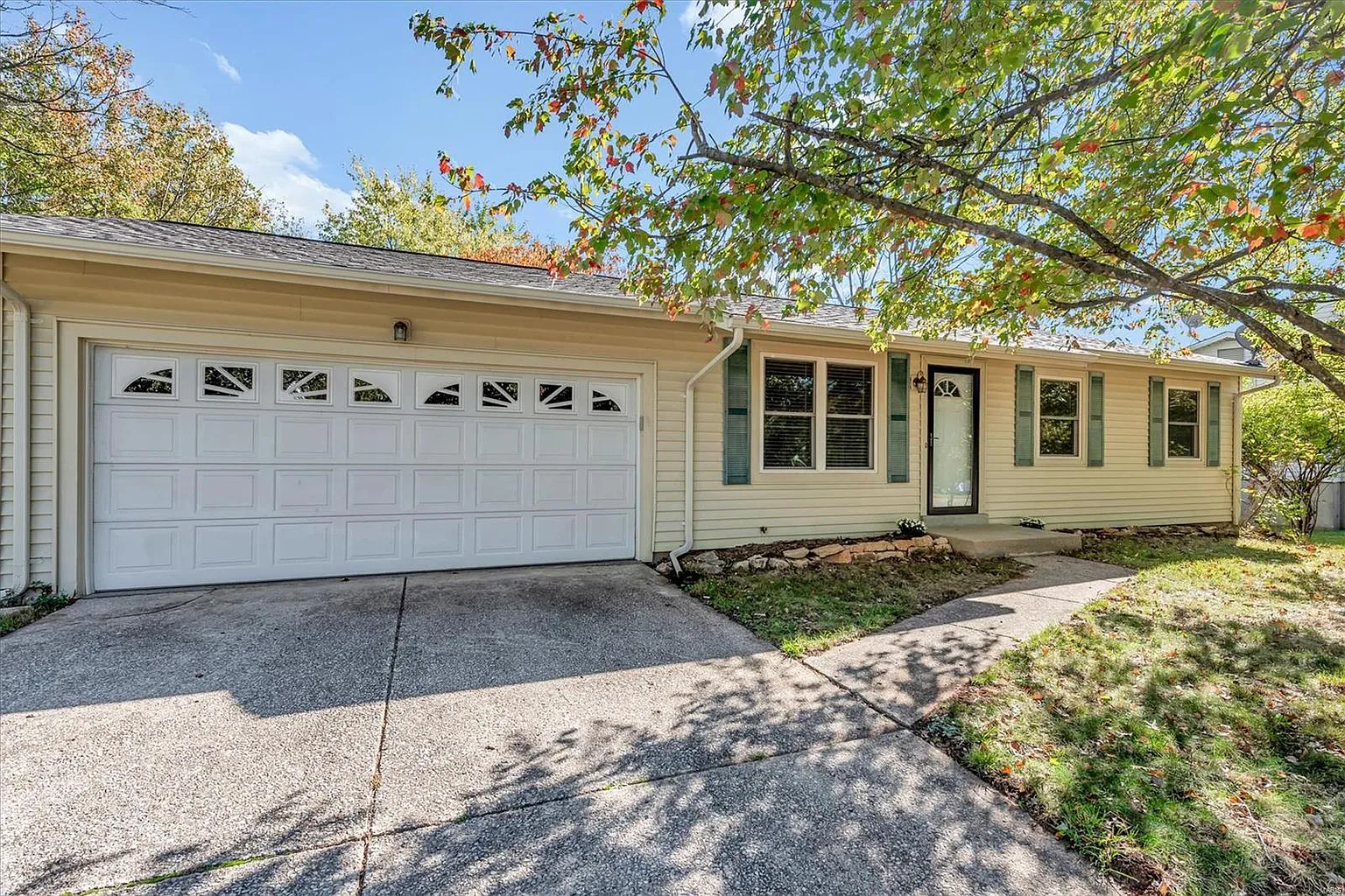 235 Valley View Ridge Dr photo 1