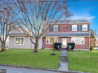 320 Hill Rd, Havertown, PA 19083