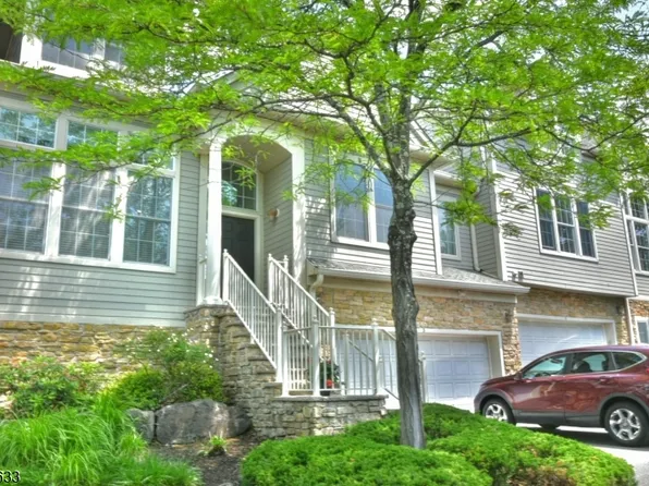 3 Skyview Dr, North Haledon Boro, NJ 07508