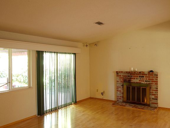 5th image of 2450 Golden Bear Cir