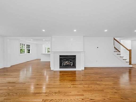 4th image of 174 Seapine Rd