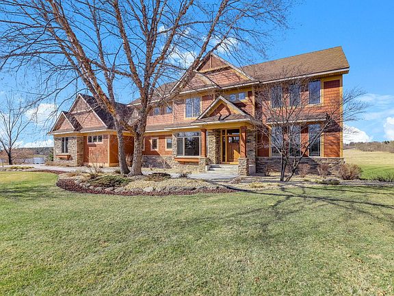2nd image of 11545 Hillcrest Ct N