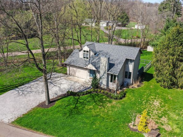 31 Linnell Dr NW, Granville, OH 43023