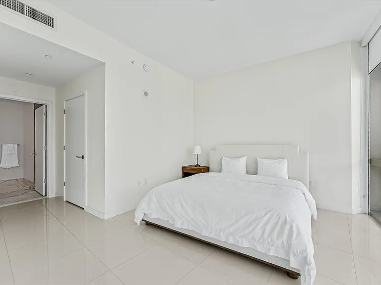 851 NE 1st Ave #4100 — Photo 6