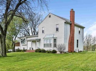 5676 Alpine Rd, Brooklyn, WI 53521
