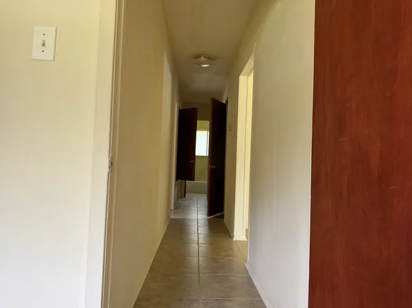 307 Hickory Ct, New Llano, LA 71461