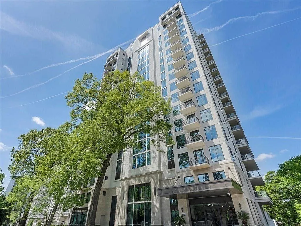 2 bed, 3.0 bath, 2170 sqft, $8,500 — Photo 1