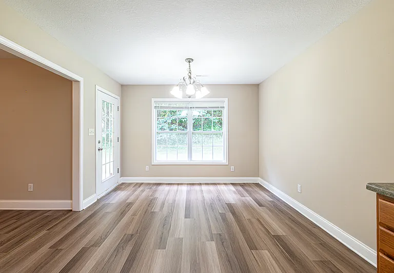 637 Marston Ln #1 — Photo 9