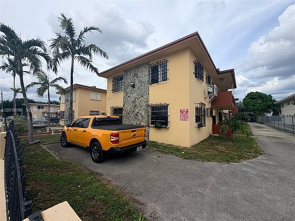 2nd image of 801 NW 47th Ave #10