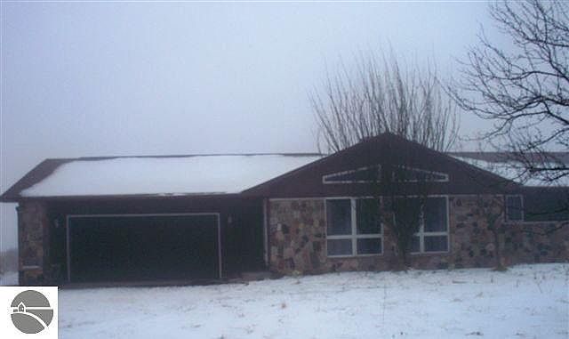 1st image of 2662 Campbell Rd