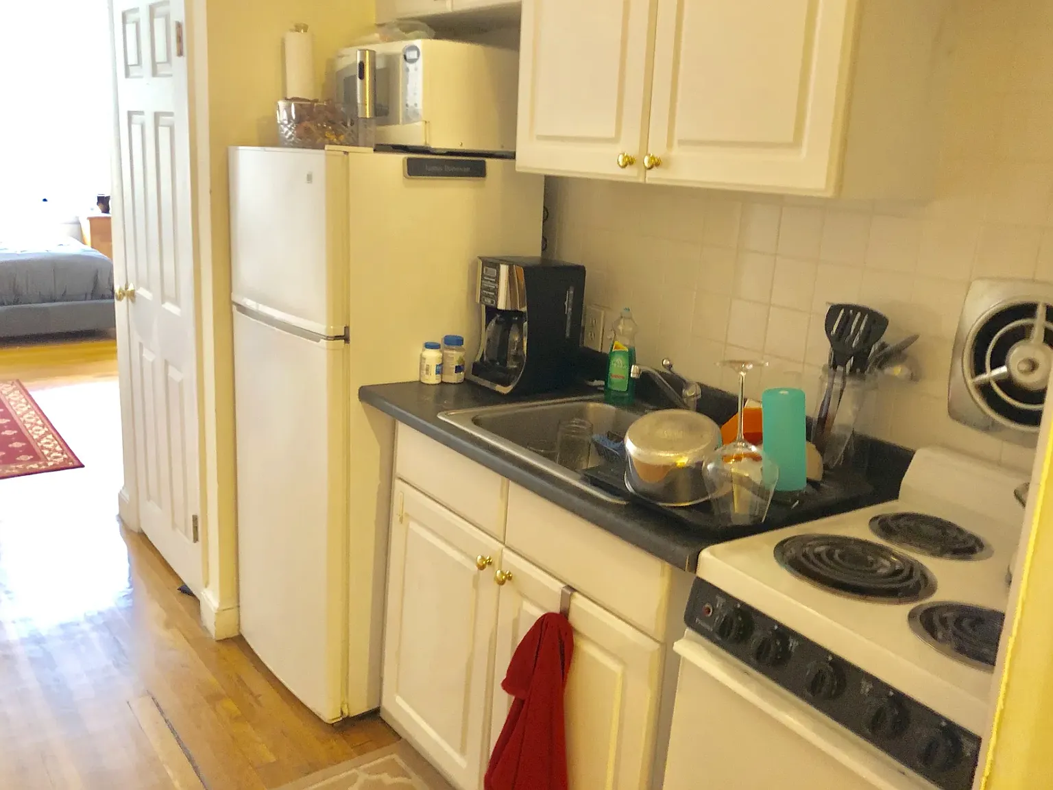 Studio, 9999 sqft, $2,500 — Photo 2