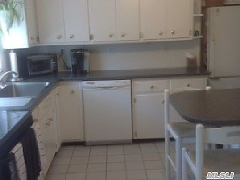 5th image of 11 Arosa Ct