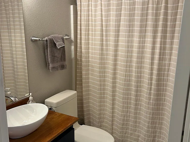 5444 Mandarin Cv — Photo 24