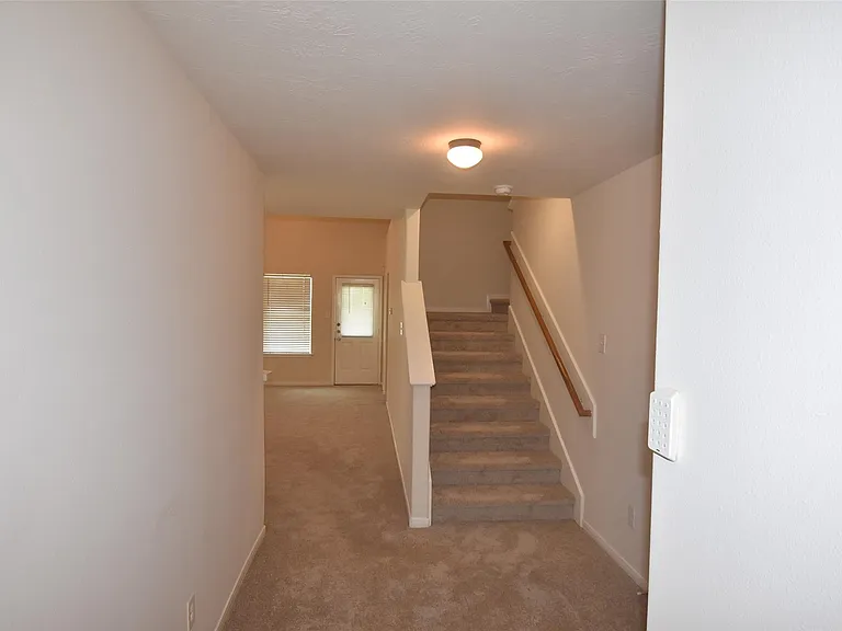1035 Junction Ct — Photo 29