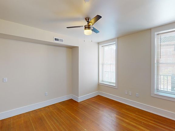 3rd image of 105 Peete St