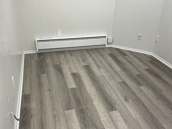 4th image of 425 Madison Ave