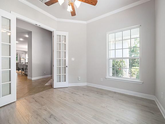 5th image of 332 Ancient Oak Way
