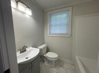 4293 W Cotton St, Farmville, NC 27828