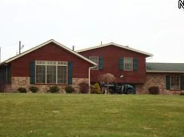 13335 Colwood St SW, Beach City, OH 44608