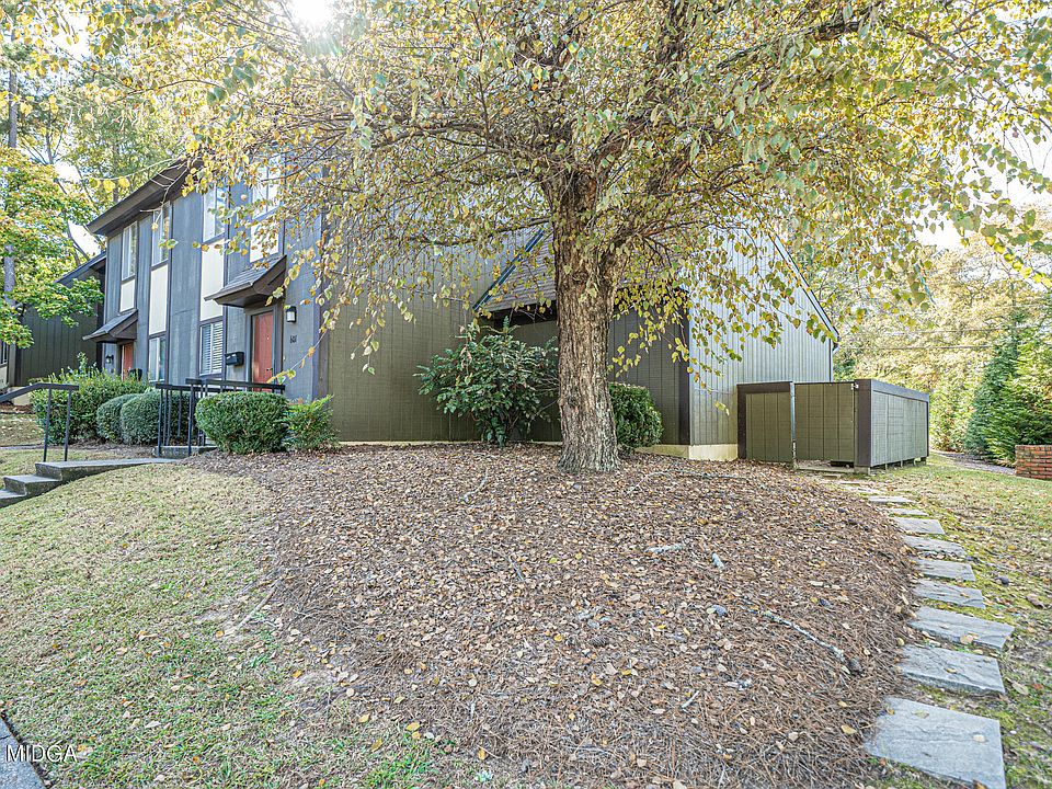 1st image of 601 Willow Creek Dr