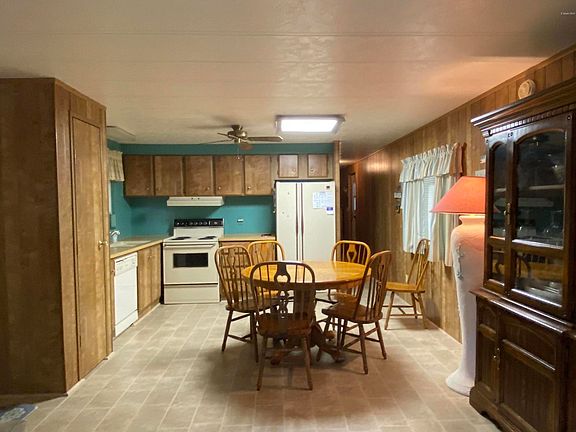 2nd image of 4065 E University Dr #571