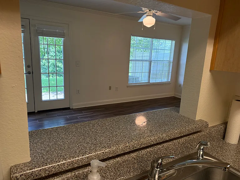731 Majestic Dr — Photo 9
