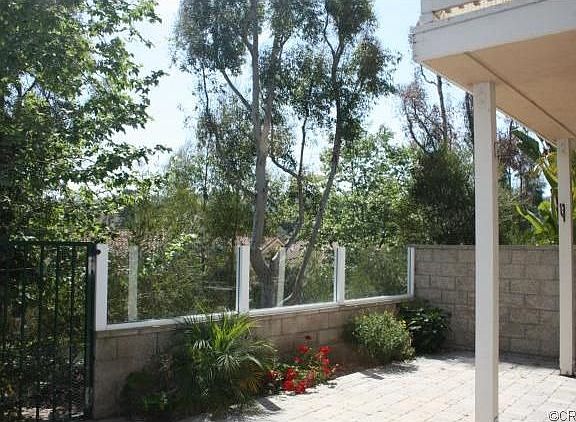 4th image of 23 Matisse Cir