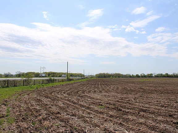 3rd image of Sales Rd
