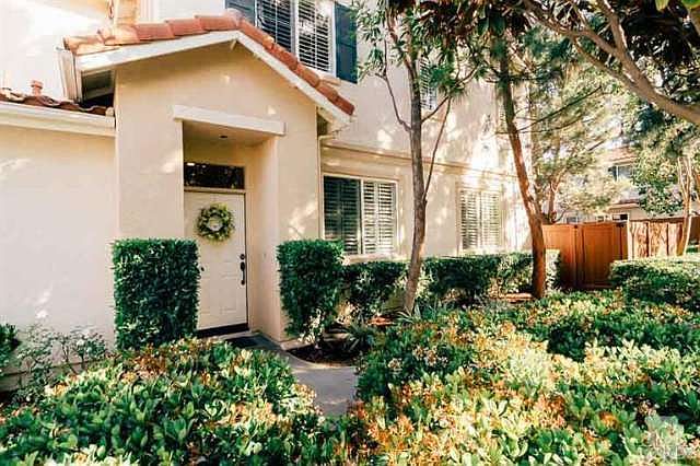 1st image of 206 Calle Orovista