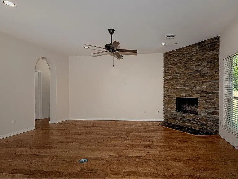 8858 Van Allen Dr — Photo 10