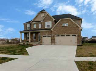 5672 Grace Ct, West Chester, OH 45069