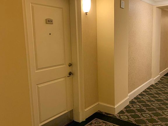 4th image of 400 E Bay St Suite 1604