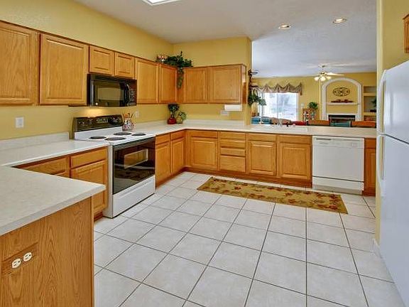 3rd image of 934 Los Padres Pl SE