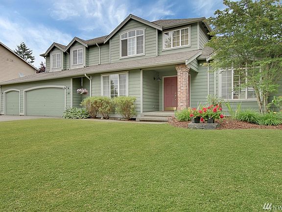 3rd image of 2121 23rd Street Pl SE
