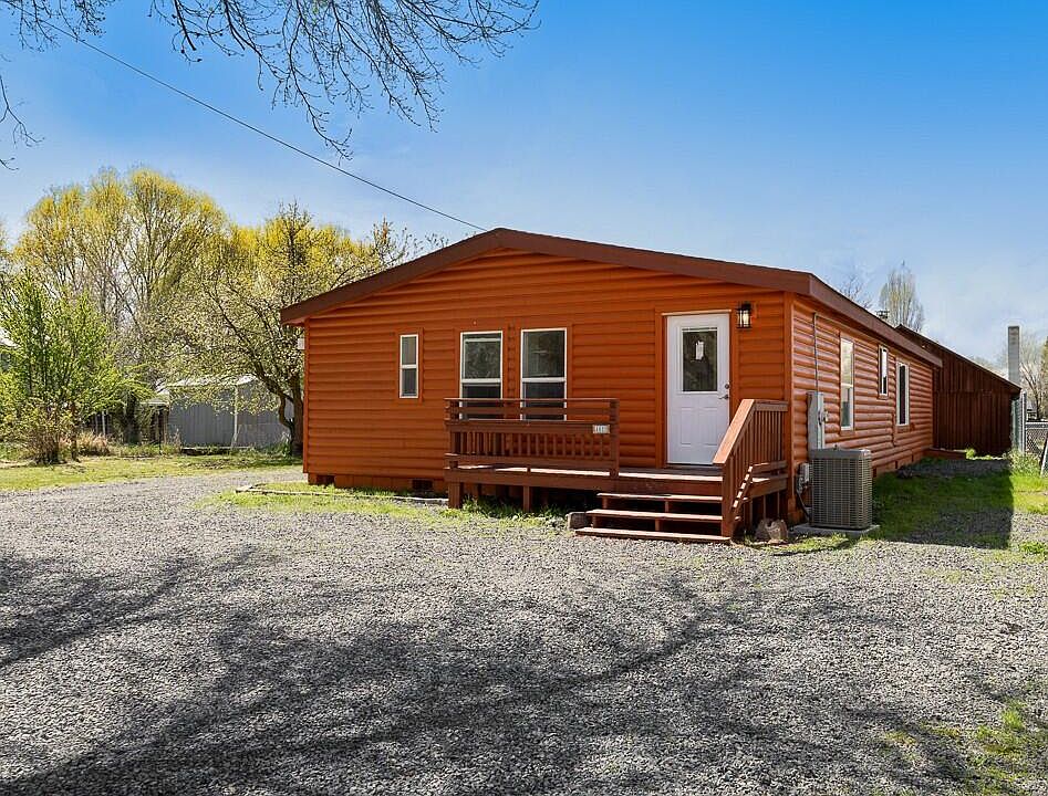 1st image of 4832 Summers Ln