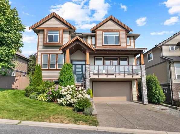8144 Barnett St, Mission, BC V2V 7C7